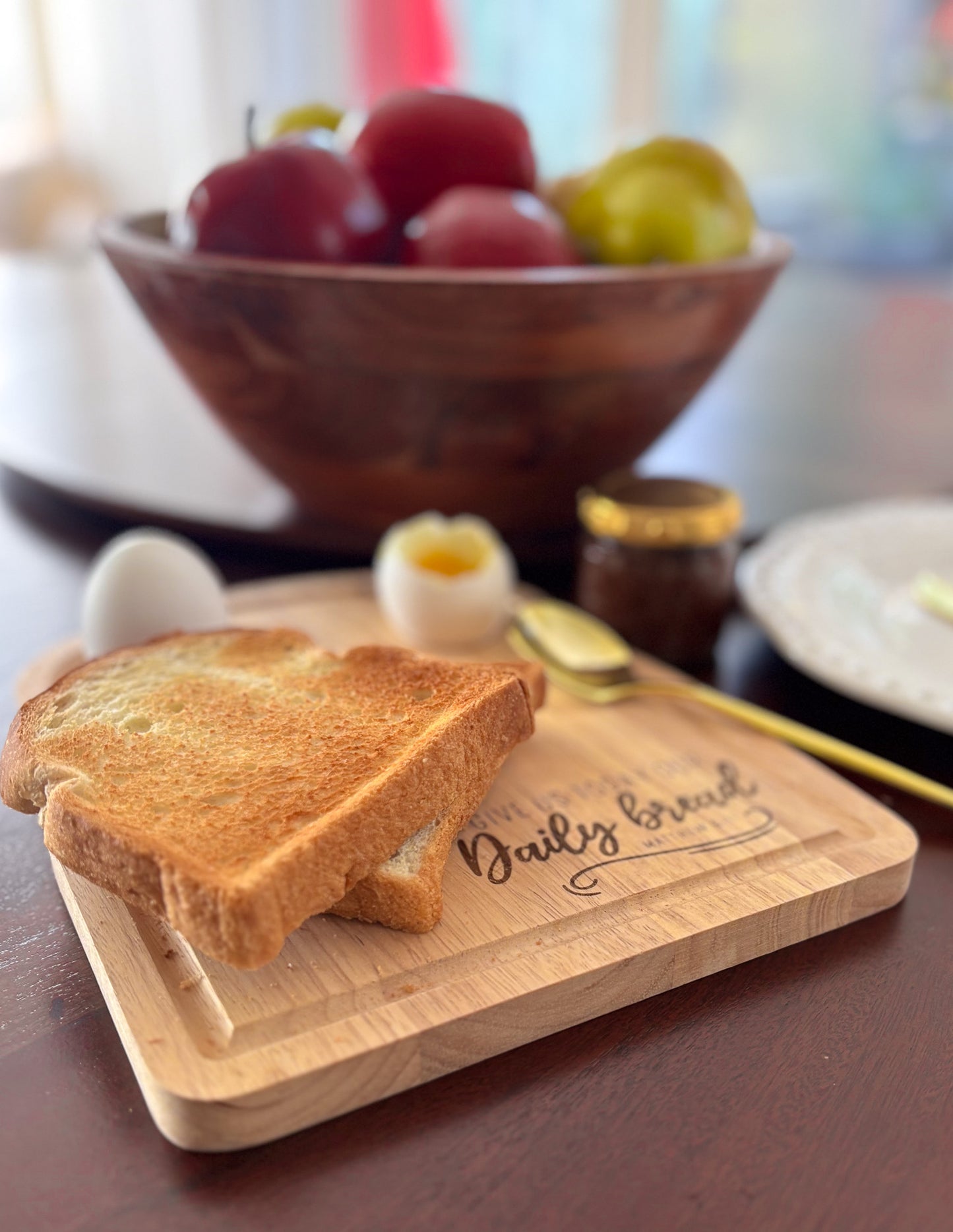 "Daily Bread" wooden breakfast board